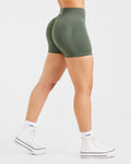 Adapt Seamless Shorts | 4.5" - Vert