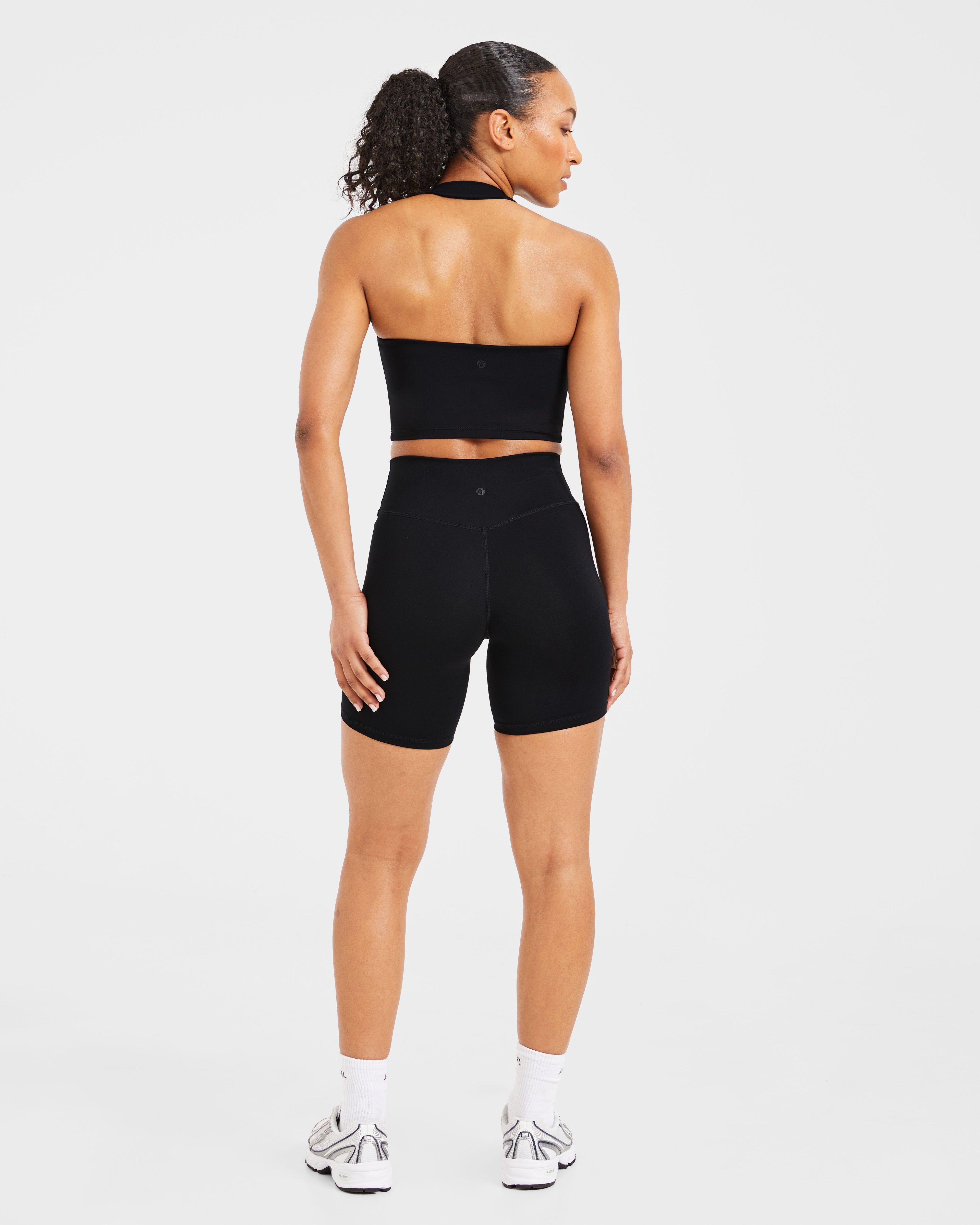 Staple Halterneck Crop Top - Noir