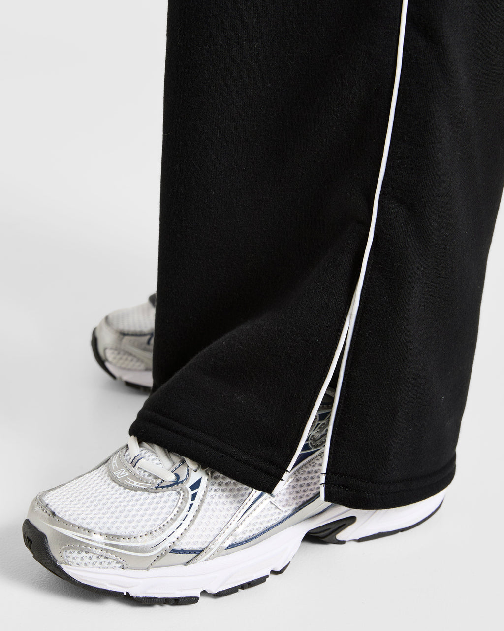 Form Straight Leg Joggers - Noir
