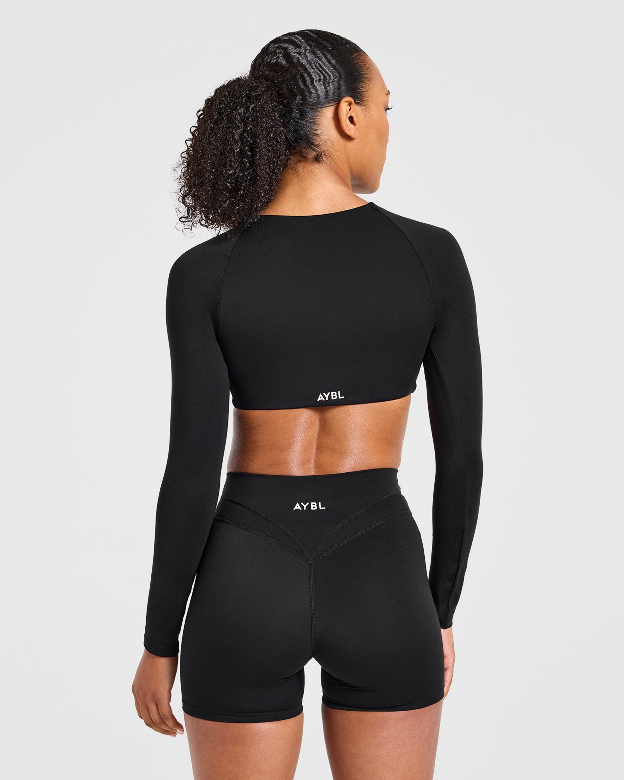 Engage Long Sleeve Crop Top - Noir
