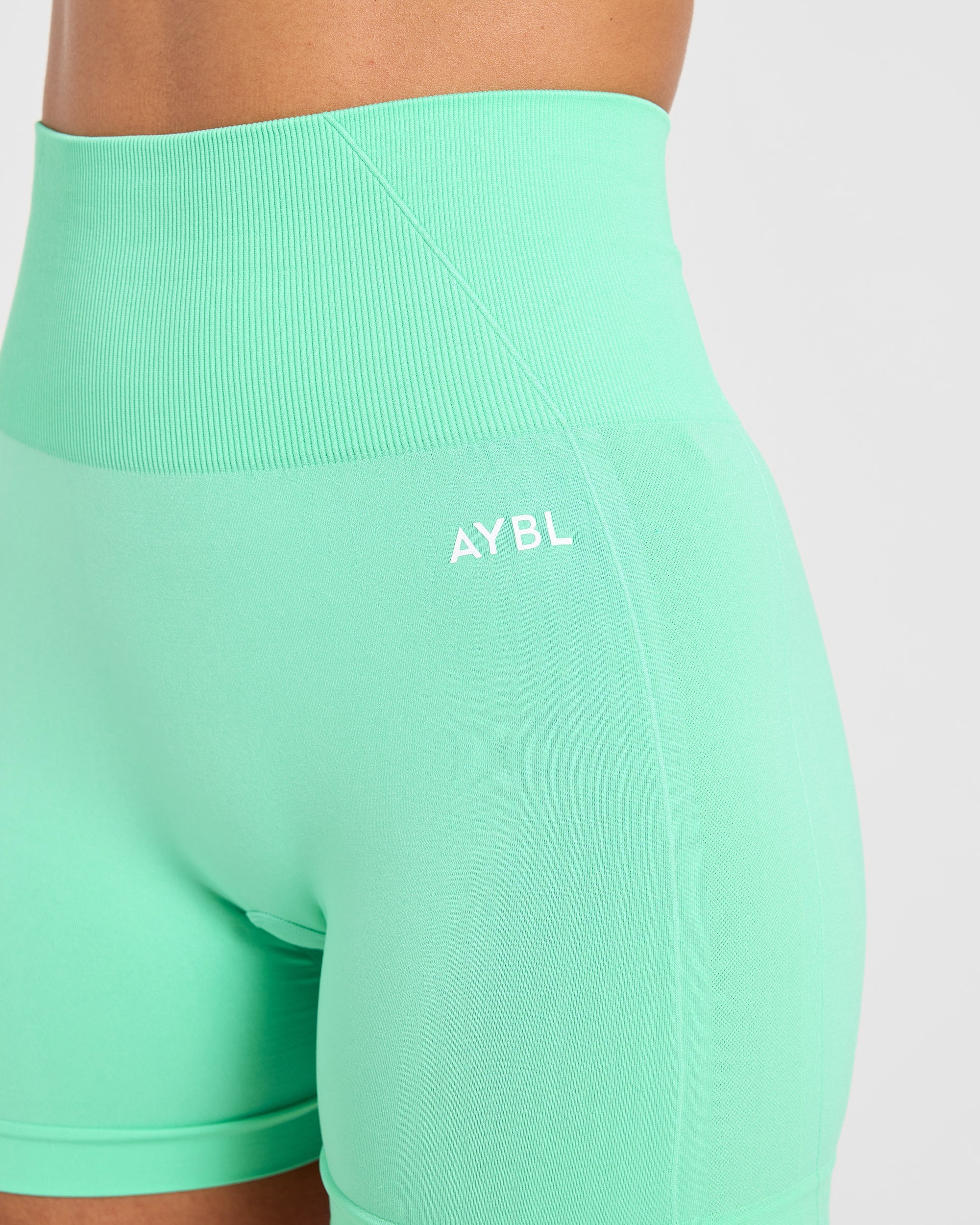 Empower Seamless Shorts - Spring Vert