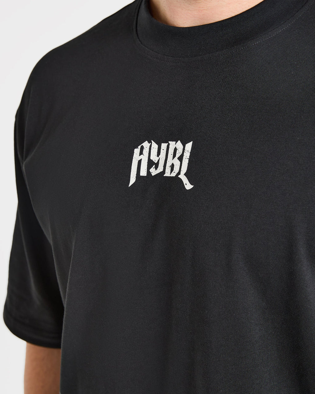 Heavy Lifting Gothic Oversized T Shirt - Noir/Off Blanc