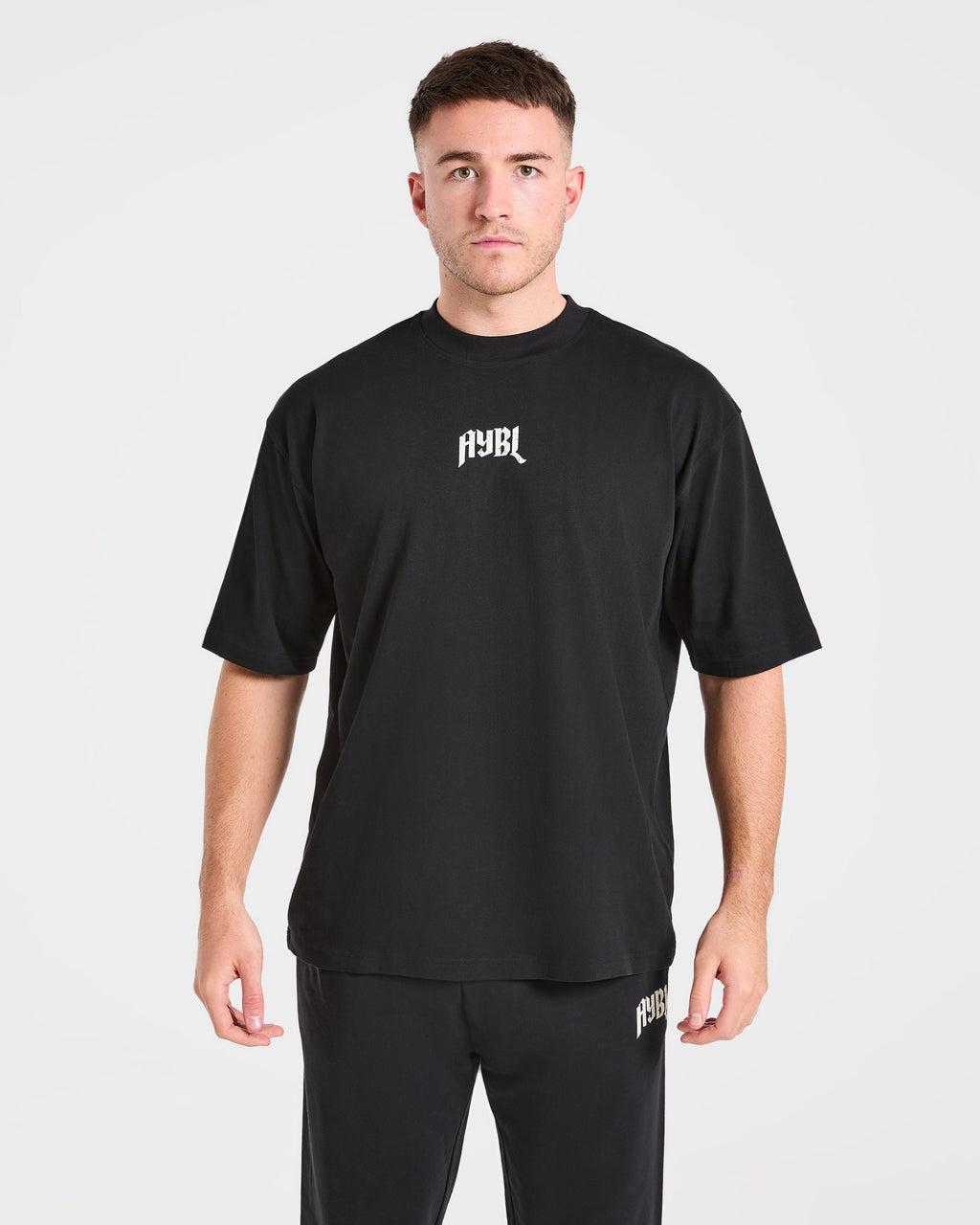 Heavy Lifting Gothic Oversized T Shirt - Noir/Off Blanc