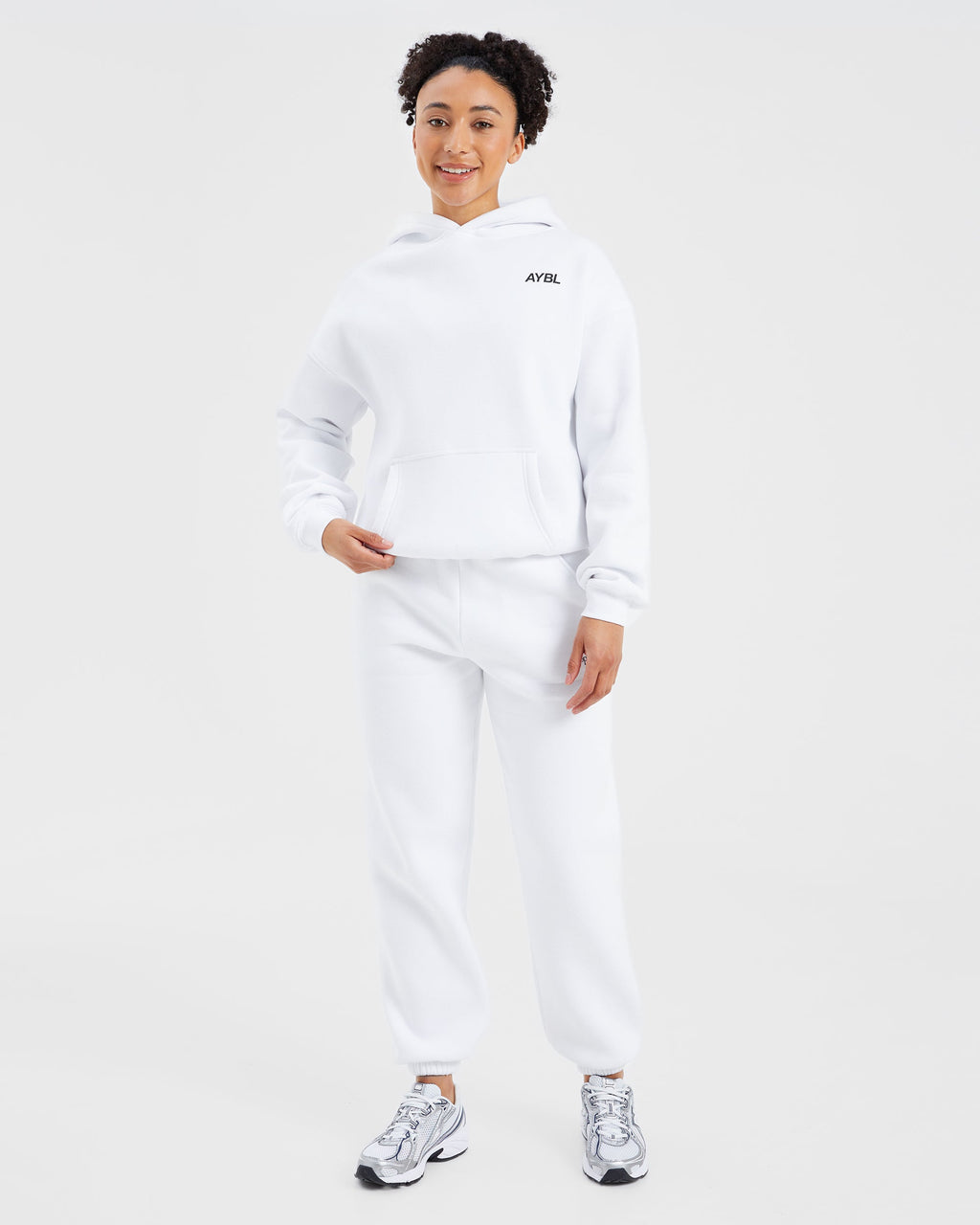 AYBL Sports Club Oversized Joggers - Blanc