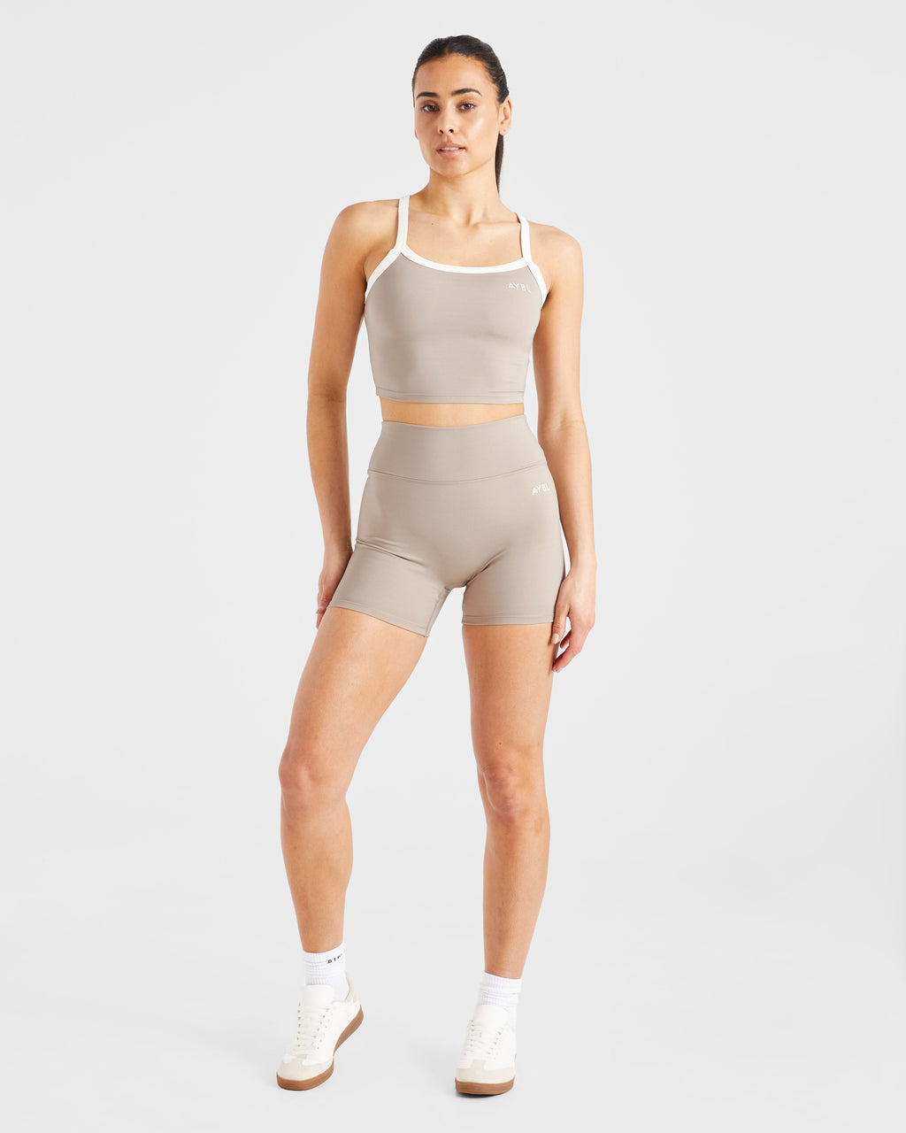 Courtside 5" Shorts - Mocha