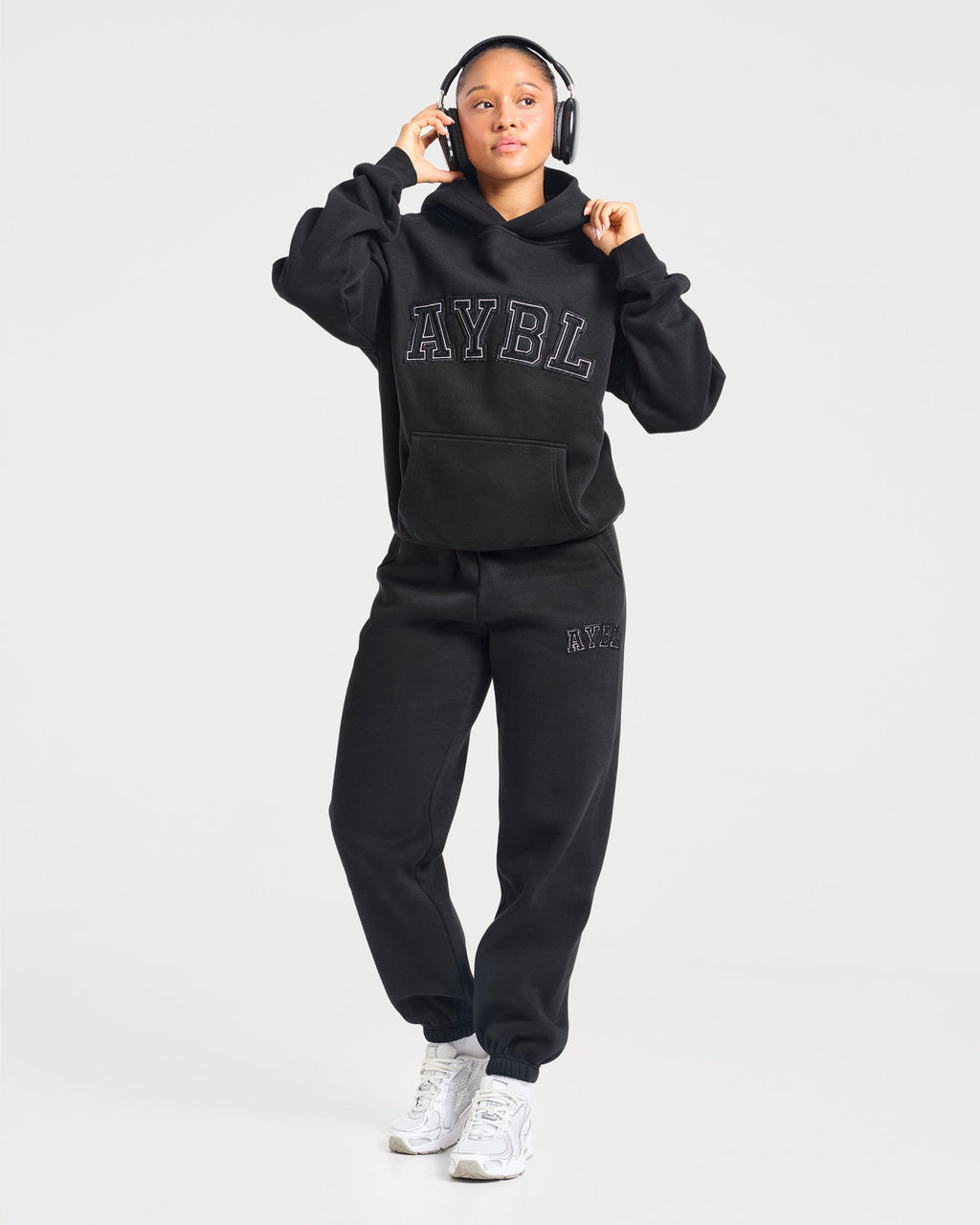 Varsity Applique Oversized Joggers - Noir