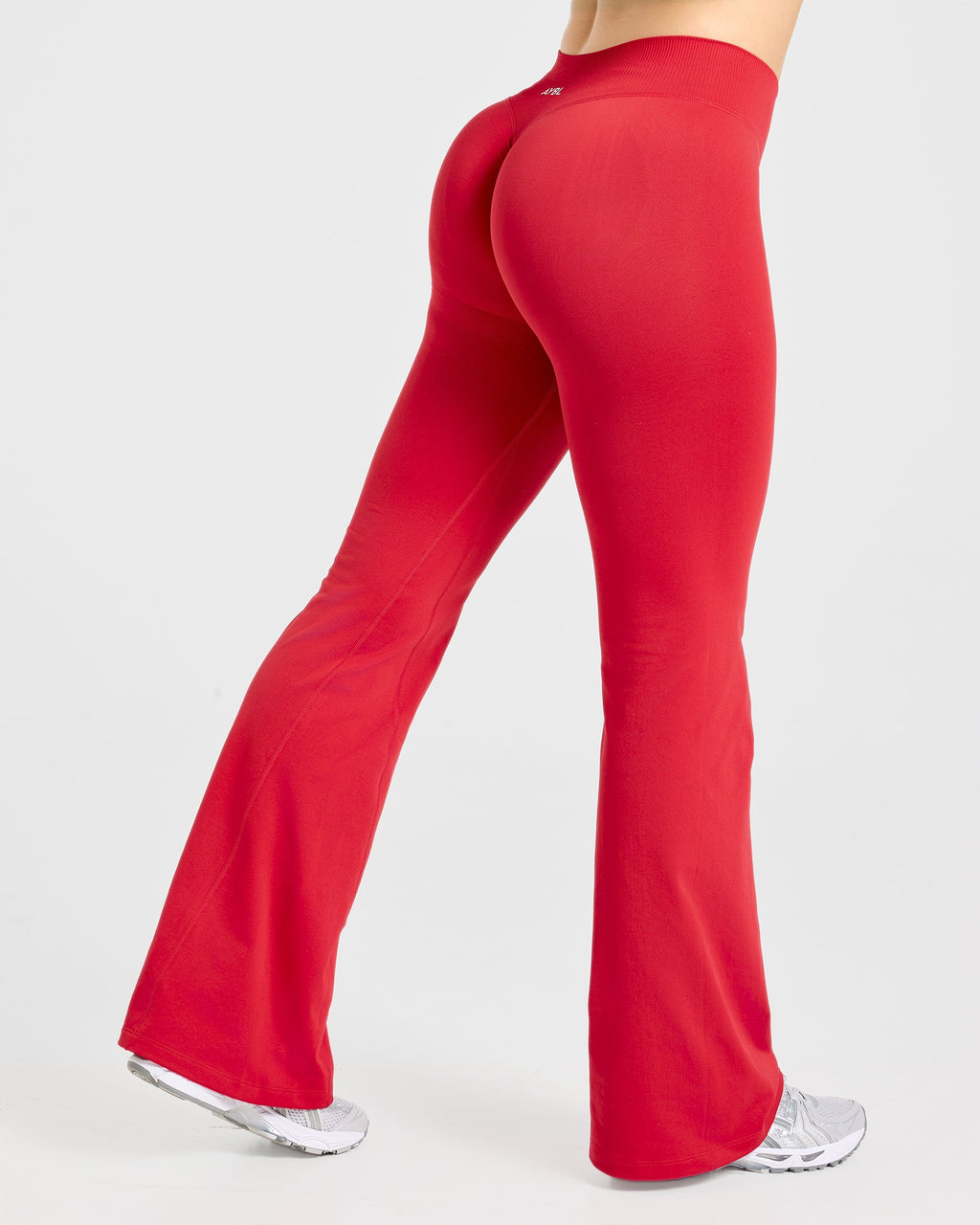Enhance Seamless Flared Leggings - Rouge