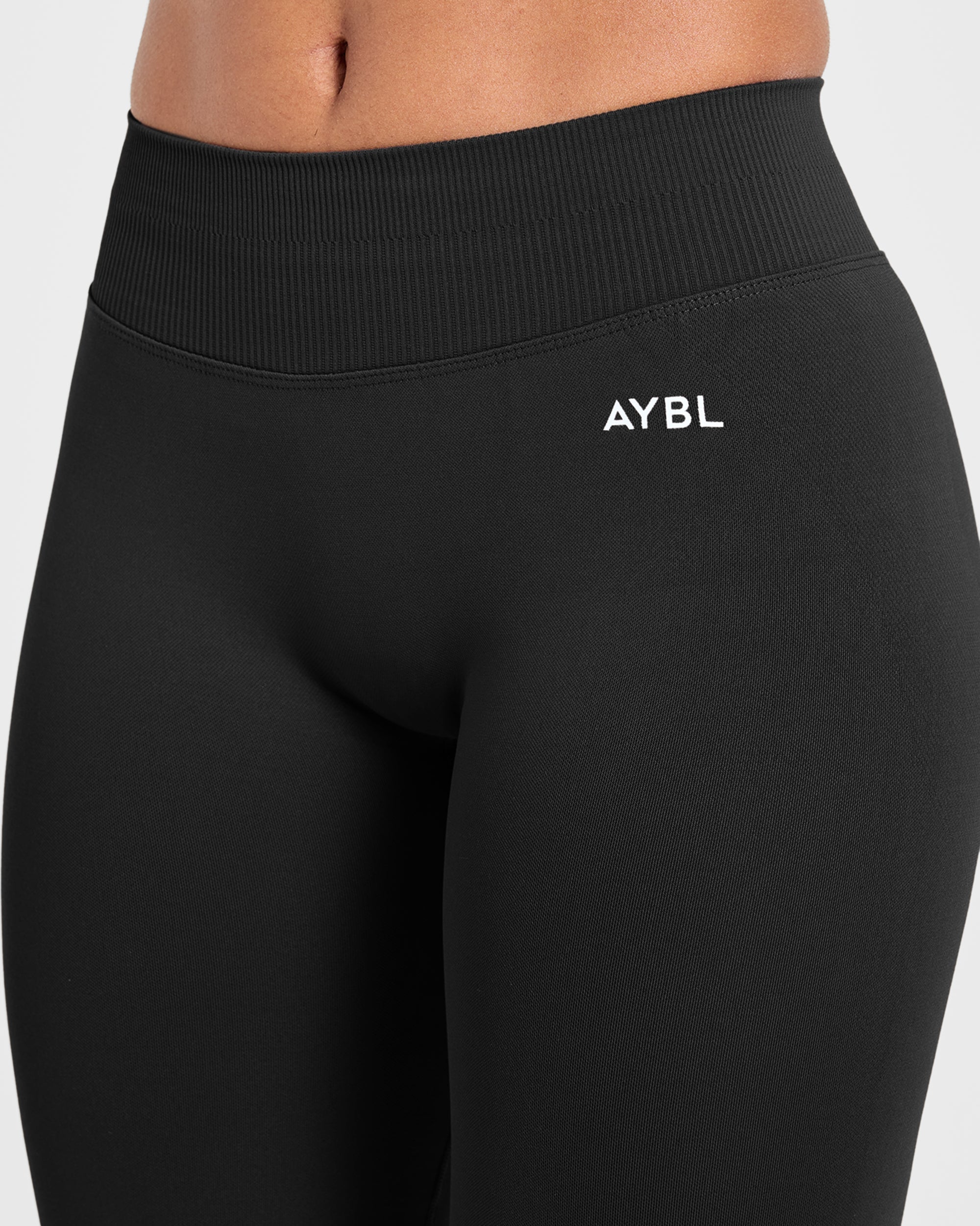 Enhance Seamless Flared Leggings - Noir