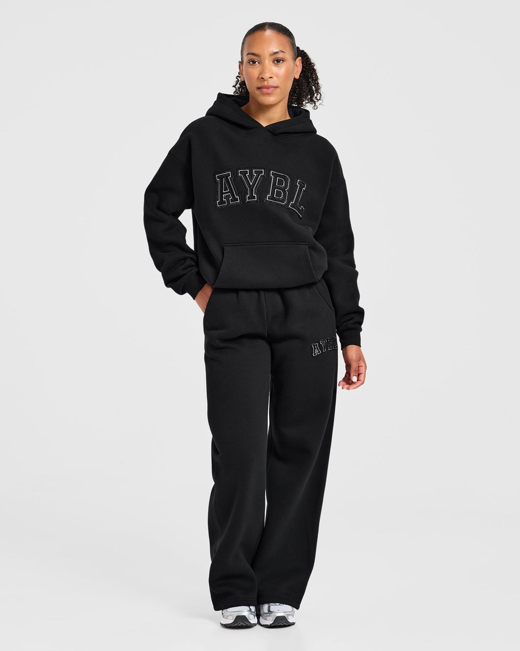 Varsity Applique Oversized Straight Leg Joggers - Noir